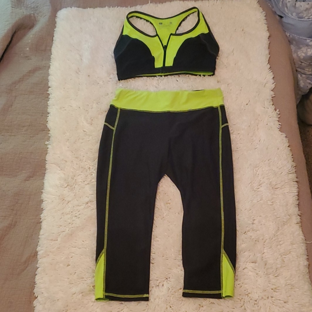 Capri workout 2 piece